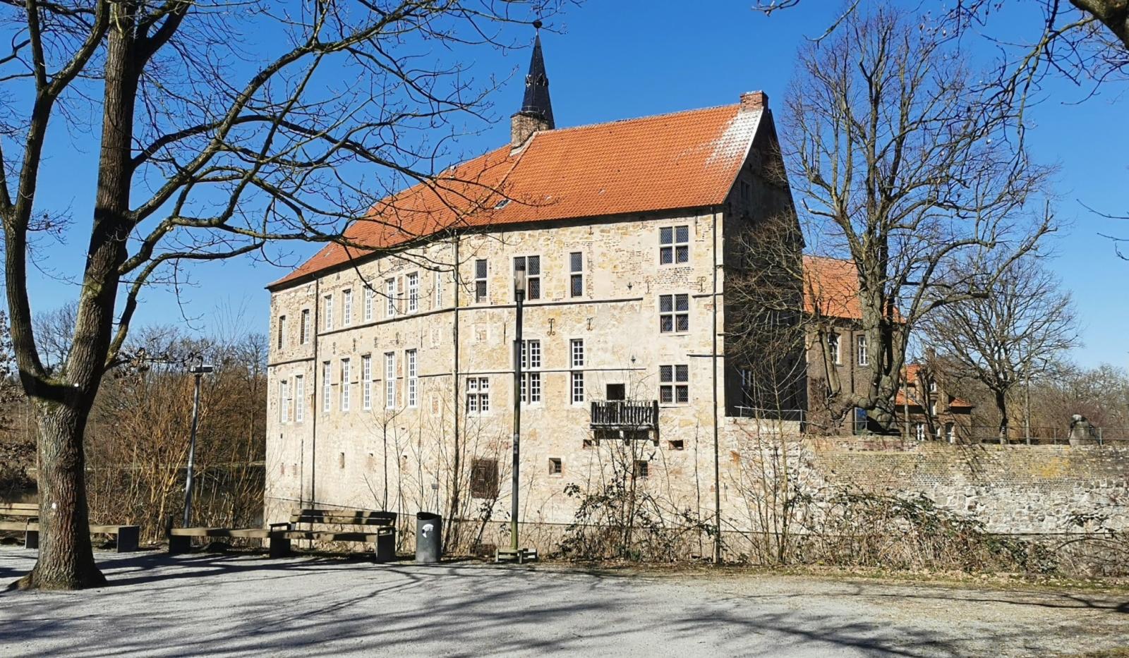 Blick auf den Südflügel von Burg Lüdinghausen