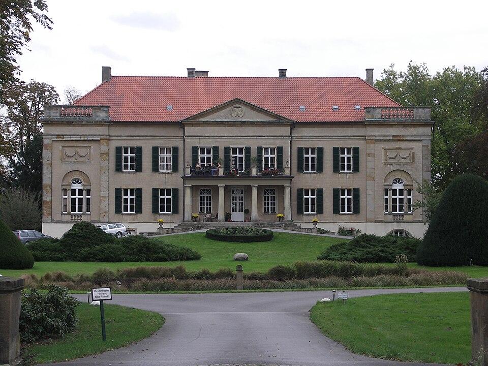 Herrenhaus Harkotten, Frontansicht