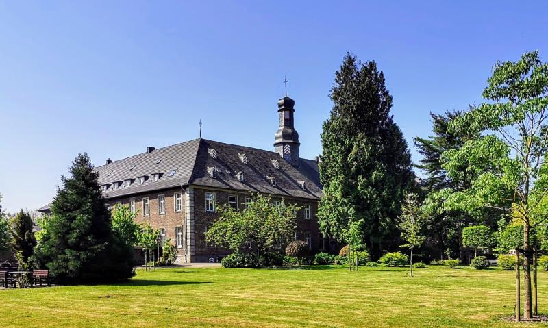 Nikolauskloster in Jüchen