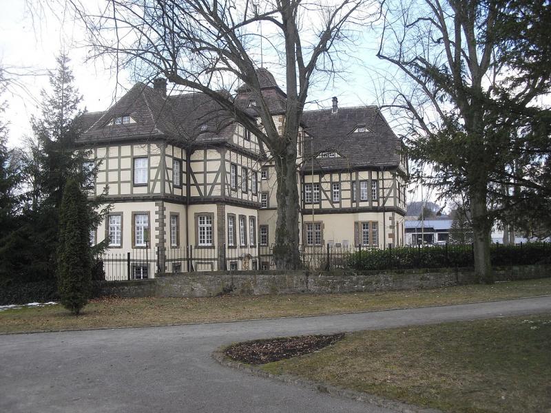 Wasserschloss Neuenheerse, ehem. Äbtissinnenhaus