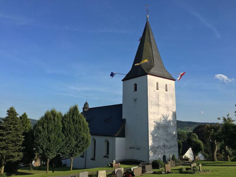 Kath. Pfarrkirche Mariä Himmelfahrt Schönholthausen