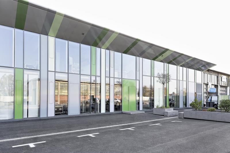 Kontrastwerk: LH612, Gebäudeumbau