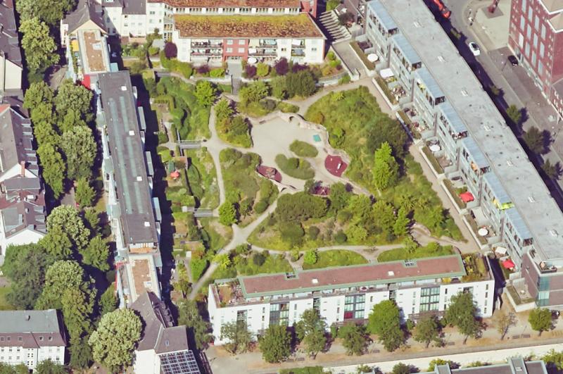 Grachtenwohnungen am Duisburger Innenhafen