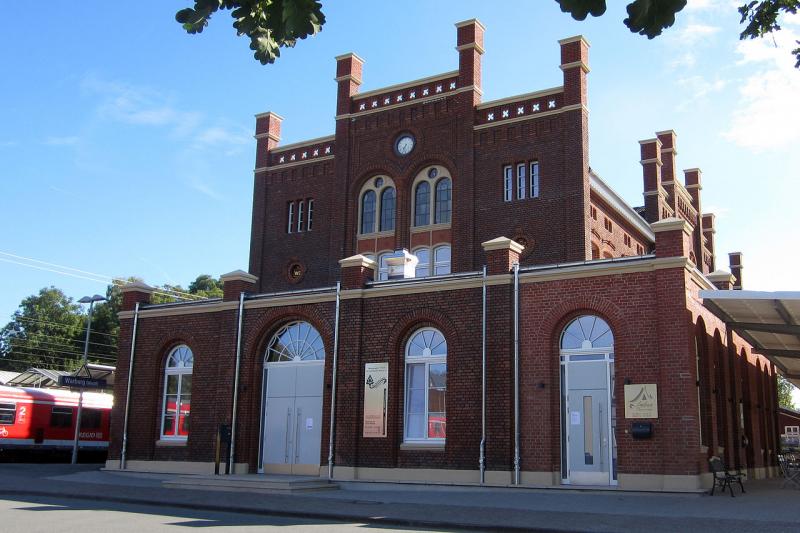 Bahnhofsempfangsgebäude Warburg