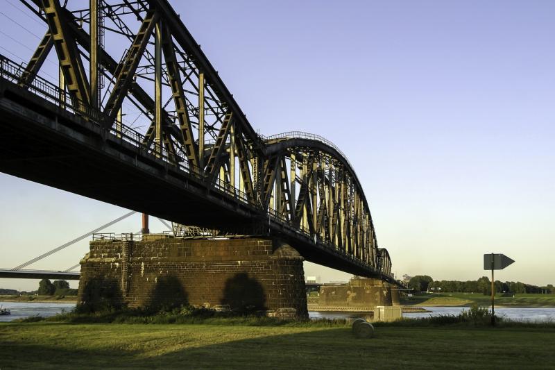Haus-Knipp-Eisenbahnbrücke