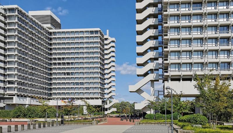 Kreuzbauten Bonn (Bundesministerien)