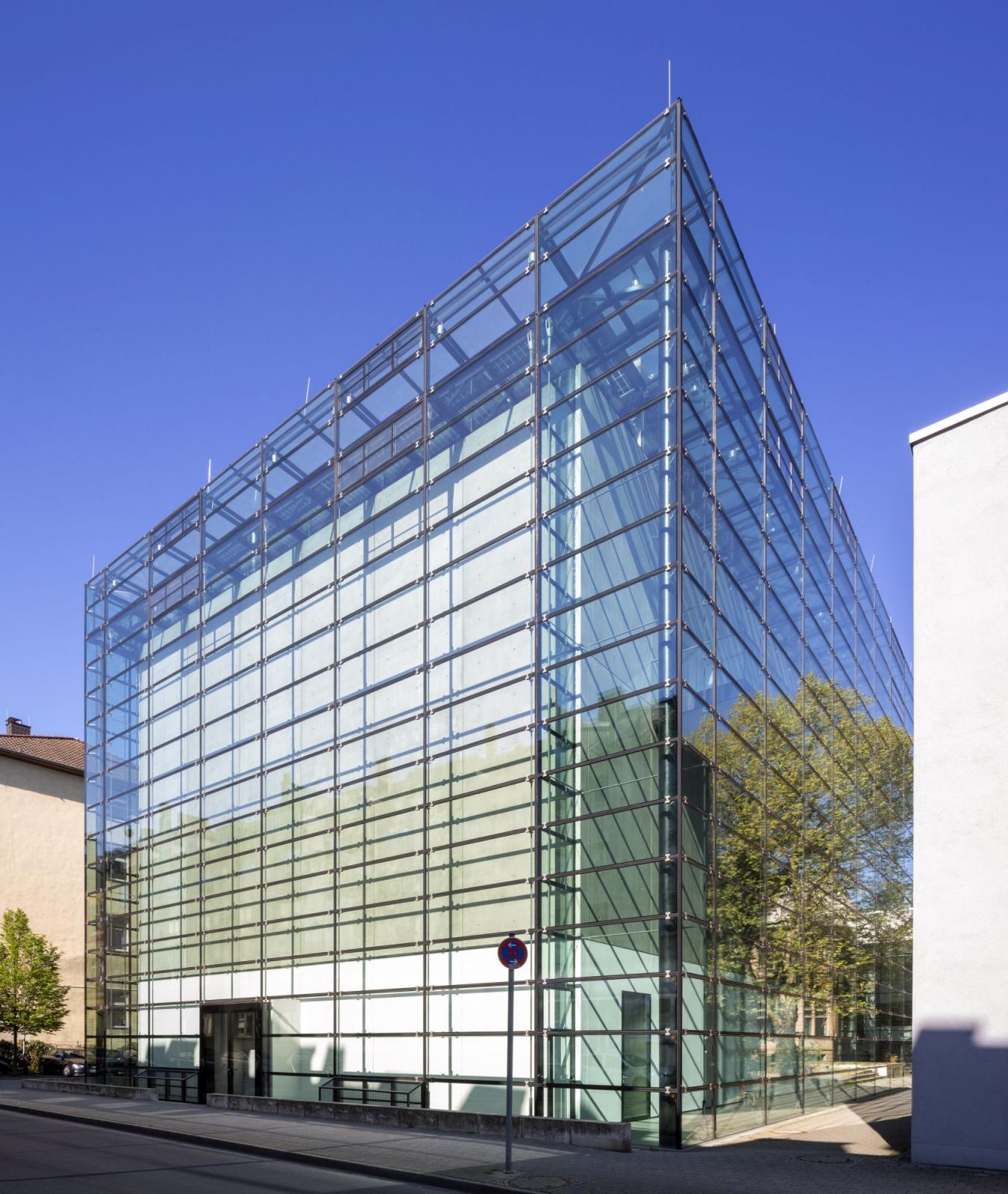 Emil Schumacher Museum