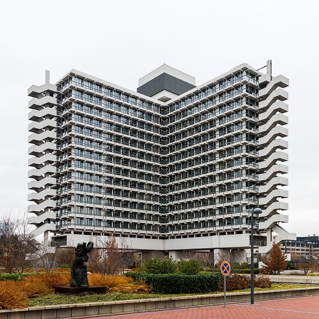 Kreuzbauten Bonn (Bundesministerien) Bonn, Architektur baukunstnrw