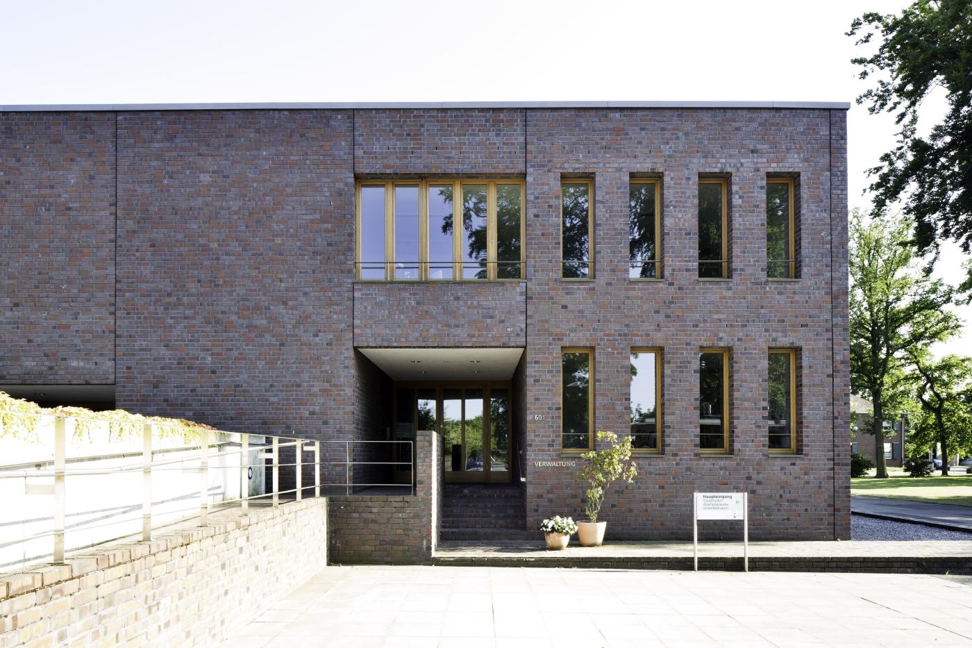 Krematorium Am Waldfriedhof Schwäbisch Hall Gmbh & Co.kg Krematorium Waldfriedhof Duisburg, Architektur - baukunst-nrw