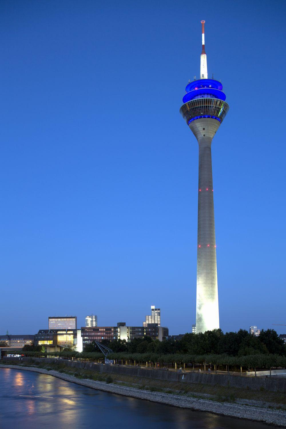 Fernsehturm "Rheinturm" Düsseldorf, Ingenieurbau - baukunst-nrw